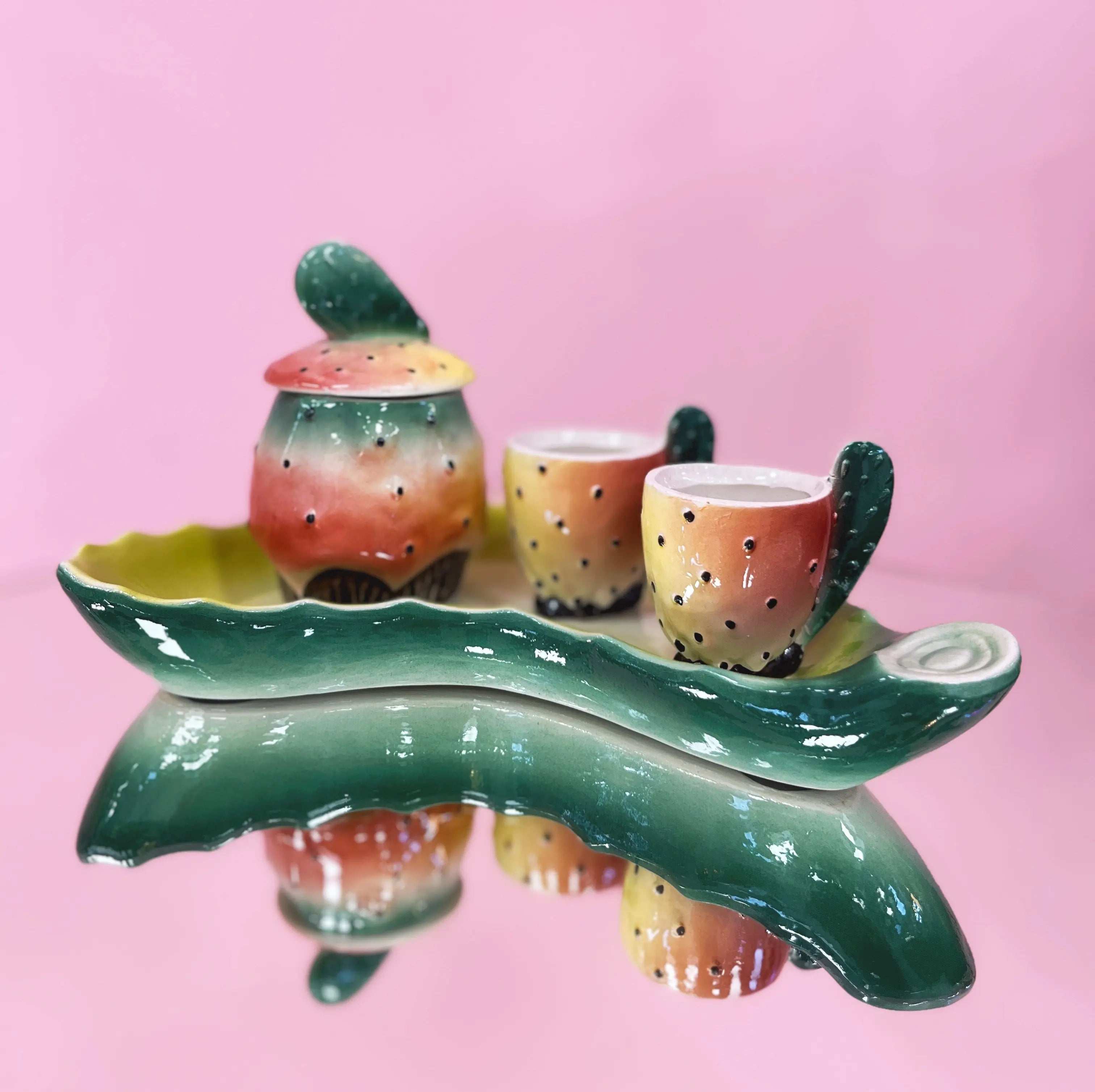 Service à café en céramique sicilienne barbotine figuier de Barbarie, années 70