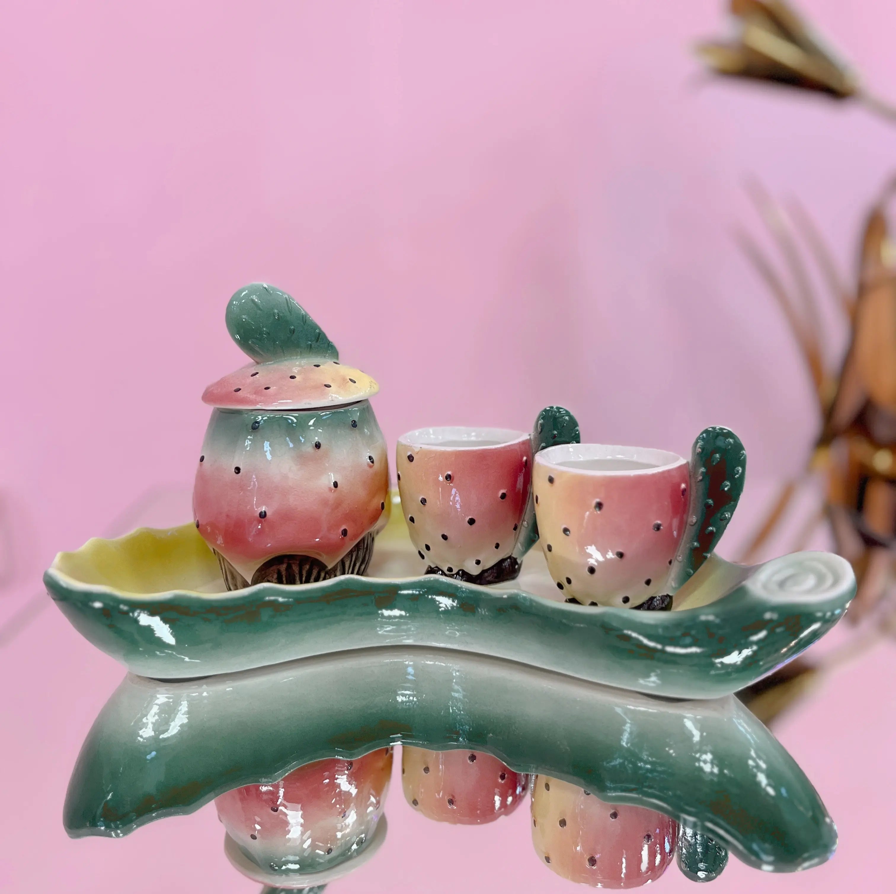 Service à café en céramique sicilienne barbotine figuier de Barbarie, années 70