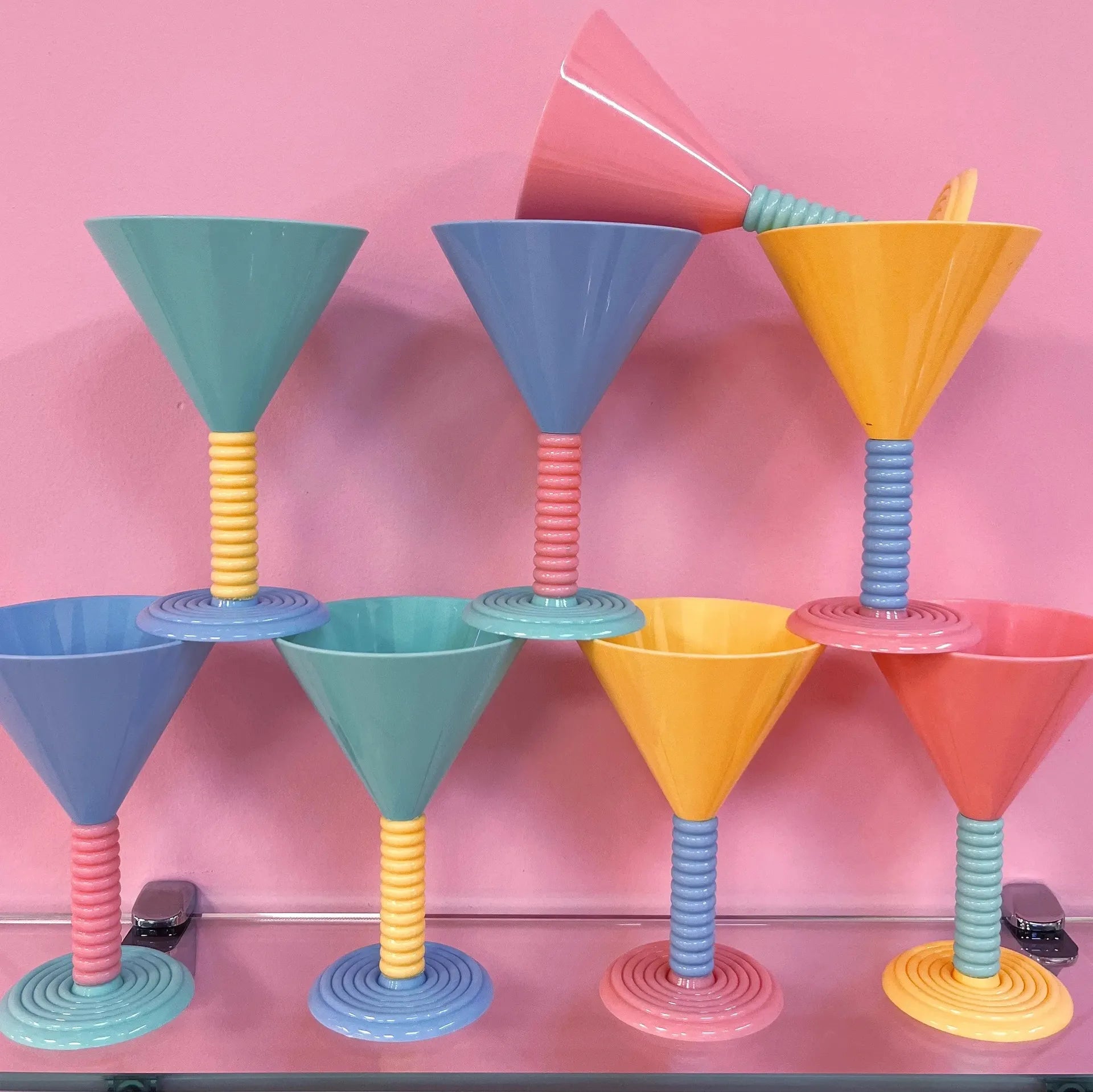 Service de 8 coupes à glace pastel tricolore, Memphis Design - Club Barbara