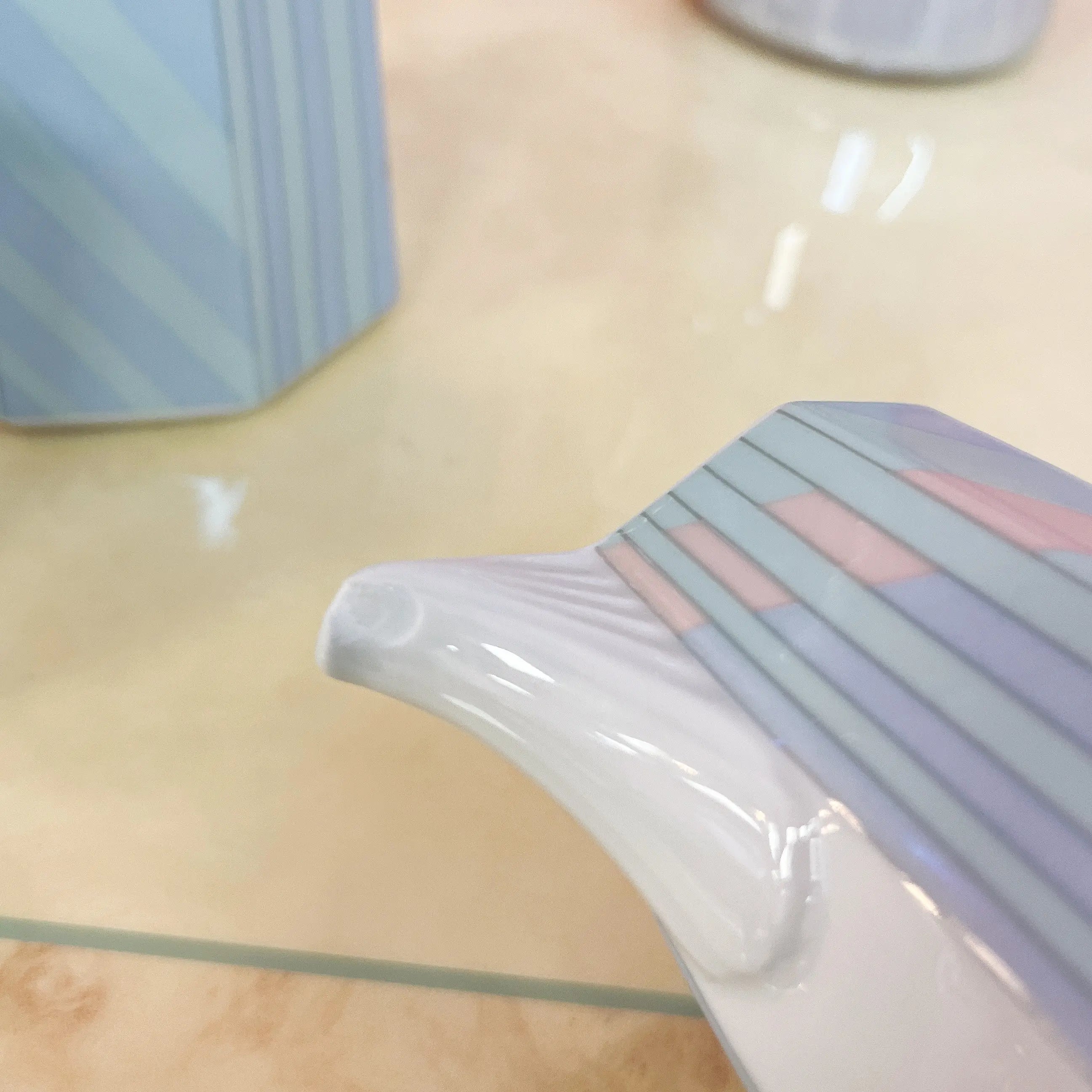 Service petit-déjeuner vintage en porcelaine design, Club Barbara