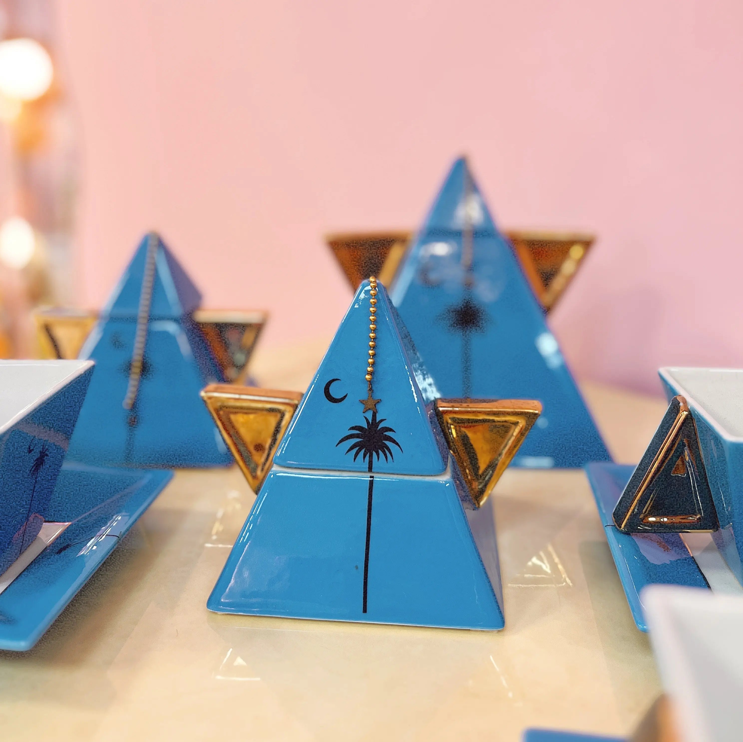 Service à thé postmoderne italien bleu et doré années 80 Club Barbara
