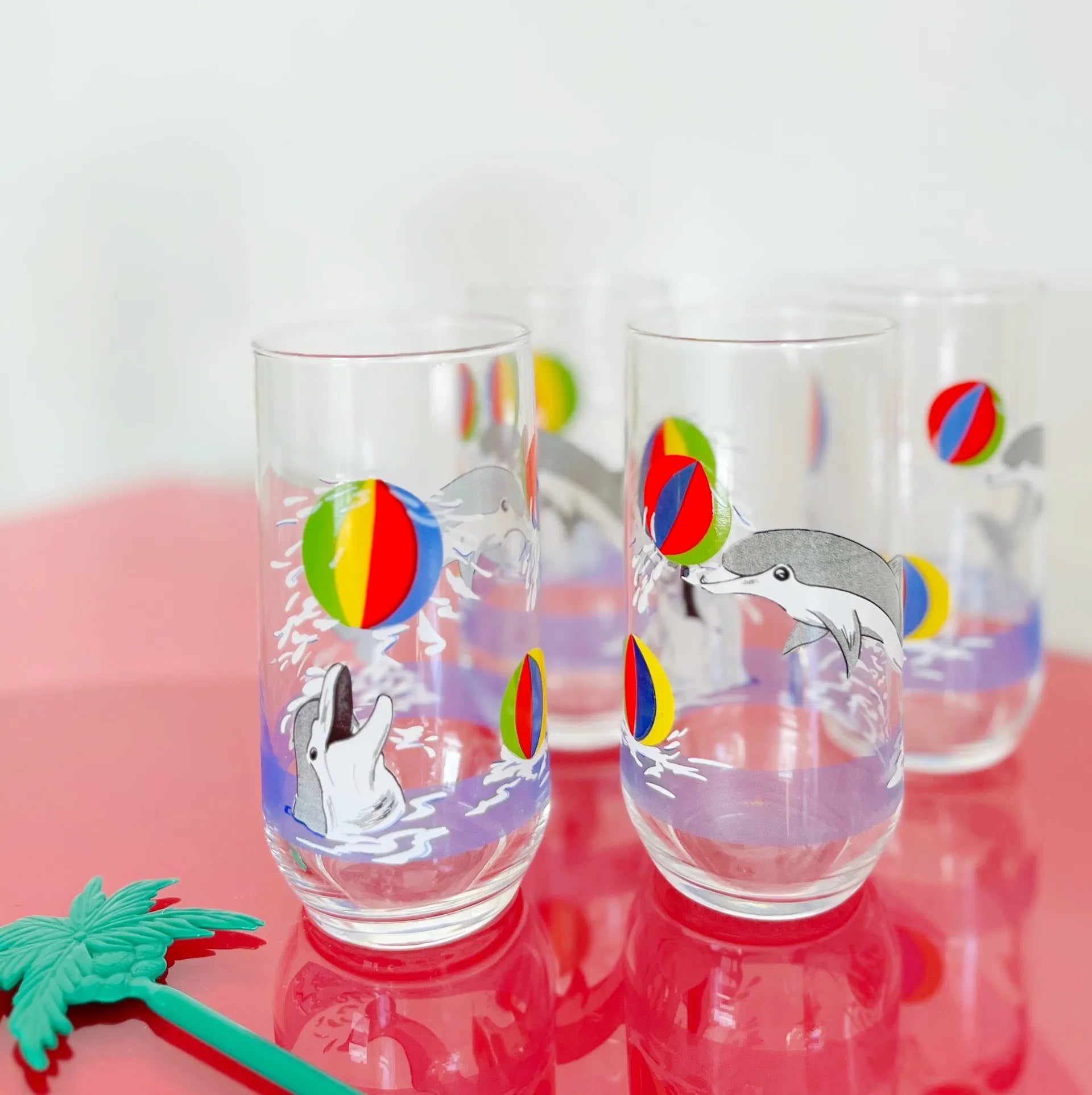 Set de 5 verres dauphins 80’s - Club Barbara