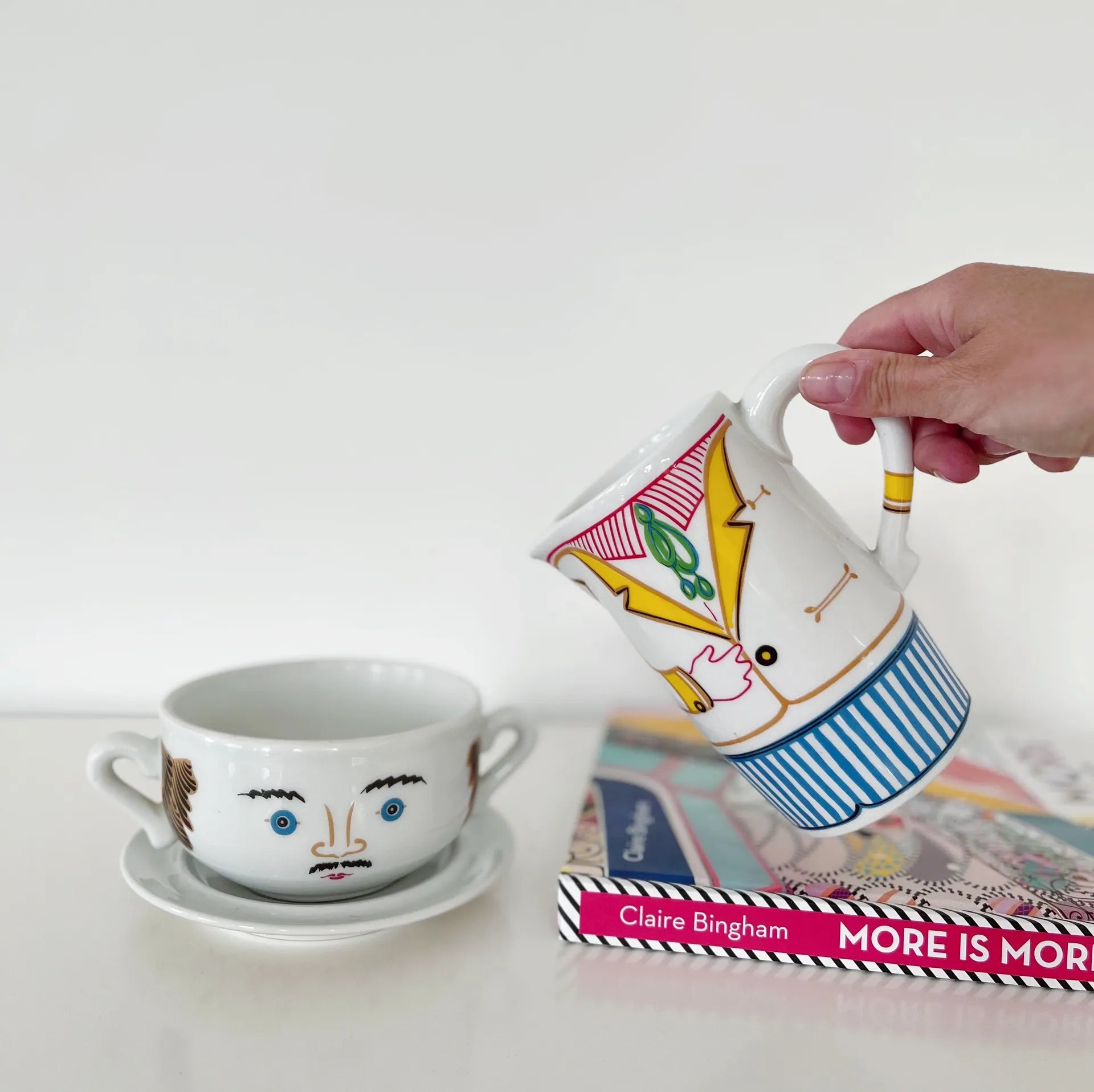 Set petit-déjeuner 70s en porcelaine, série Tête à Tête, « LUI » par Jean Hury - Club Barbara