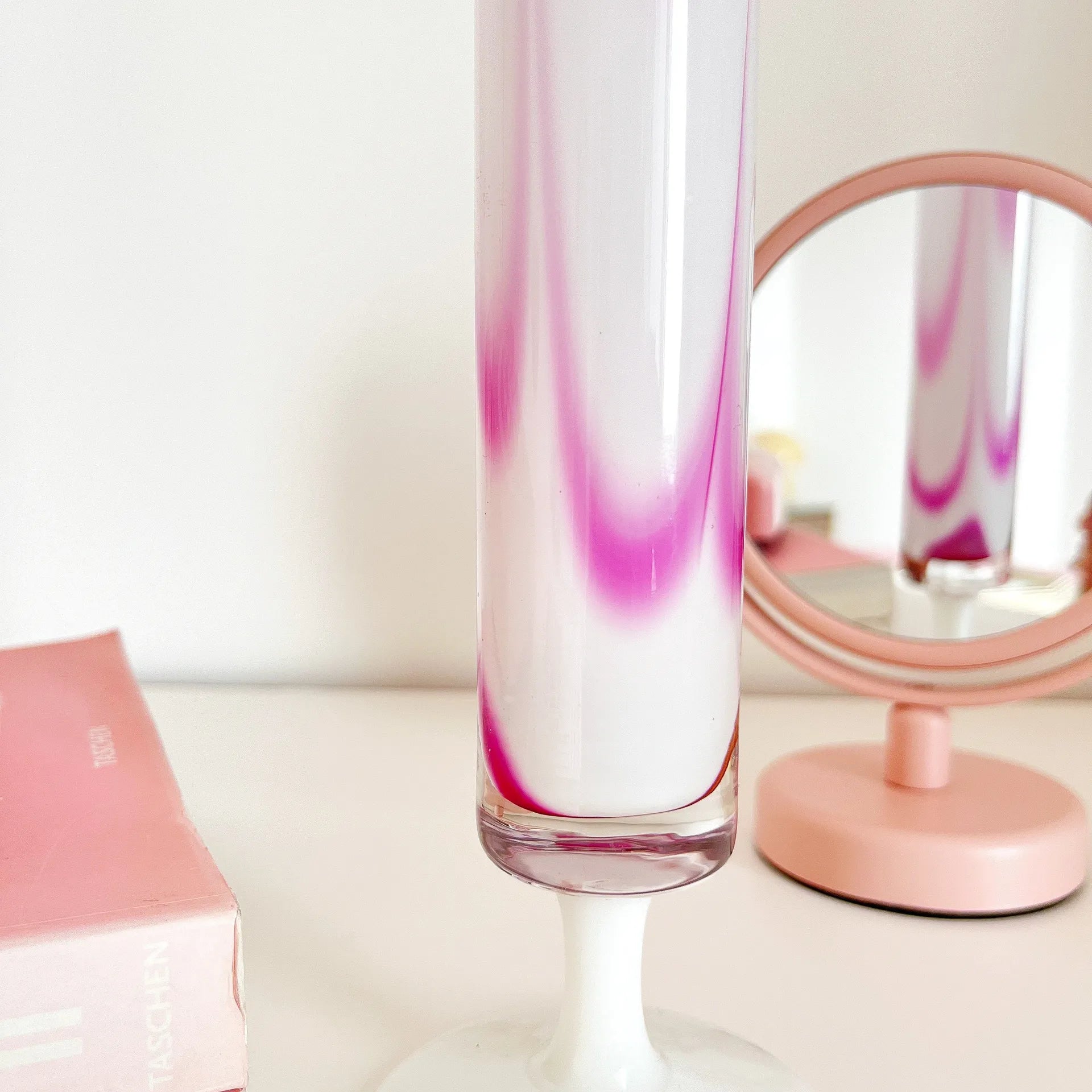 Soliflore en verre soufflé rose - Club Barbara