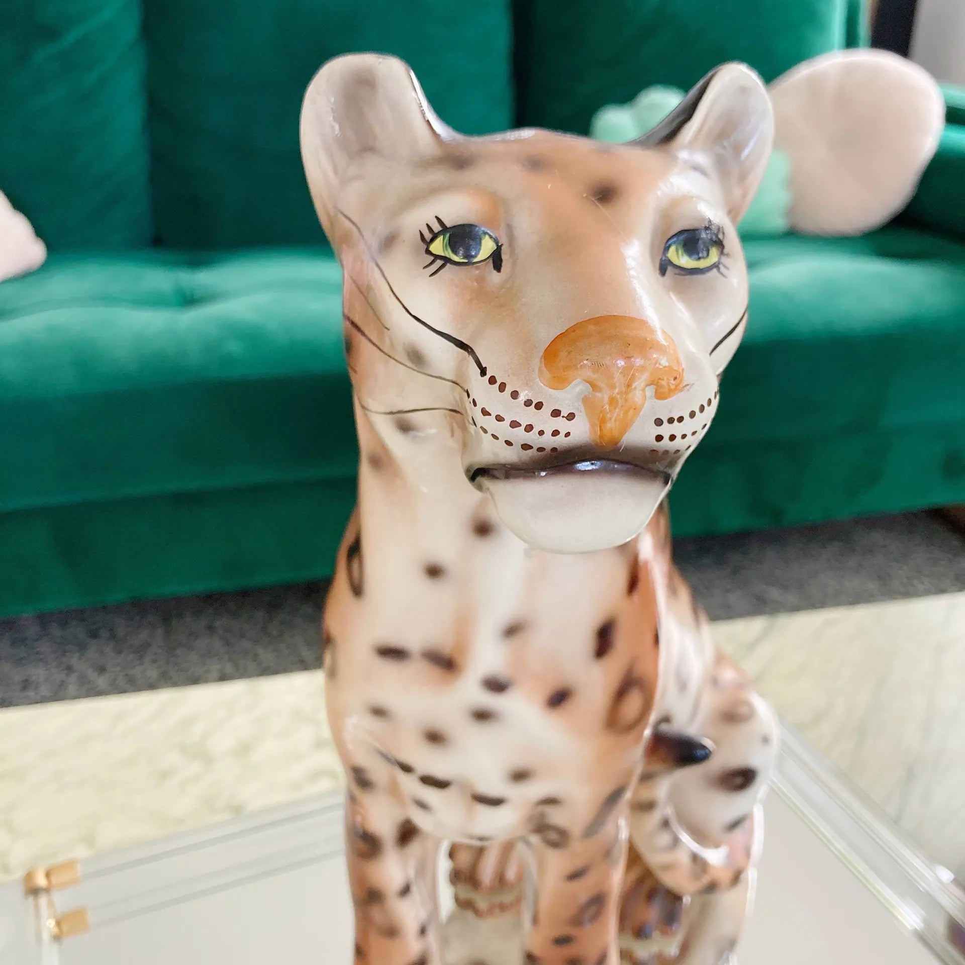 Statue leopard en céramique - Club Barbara
