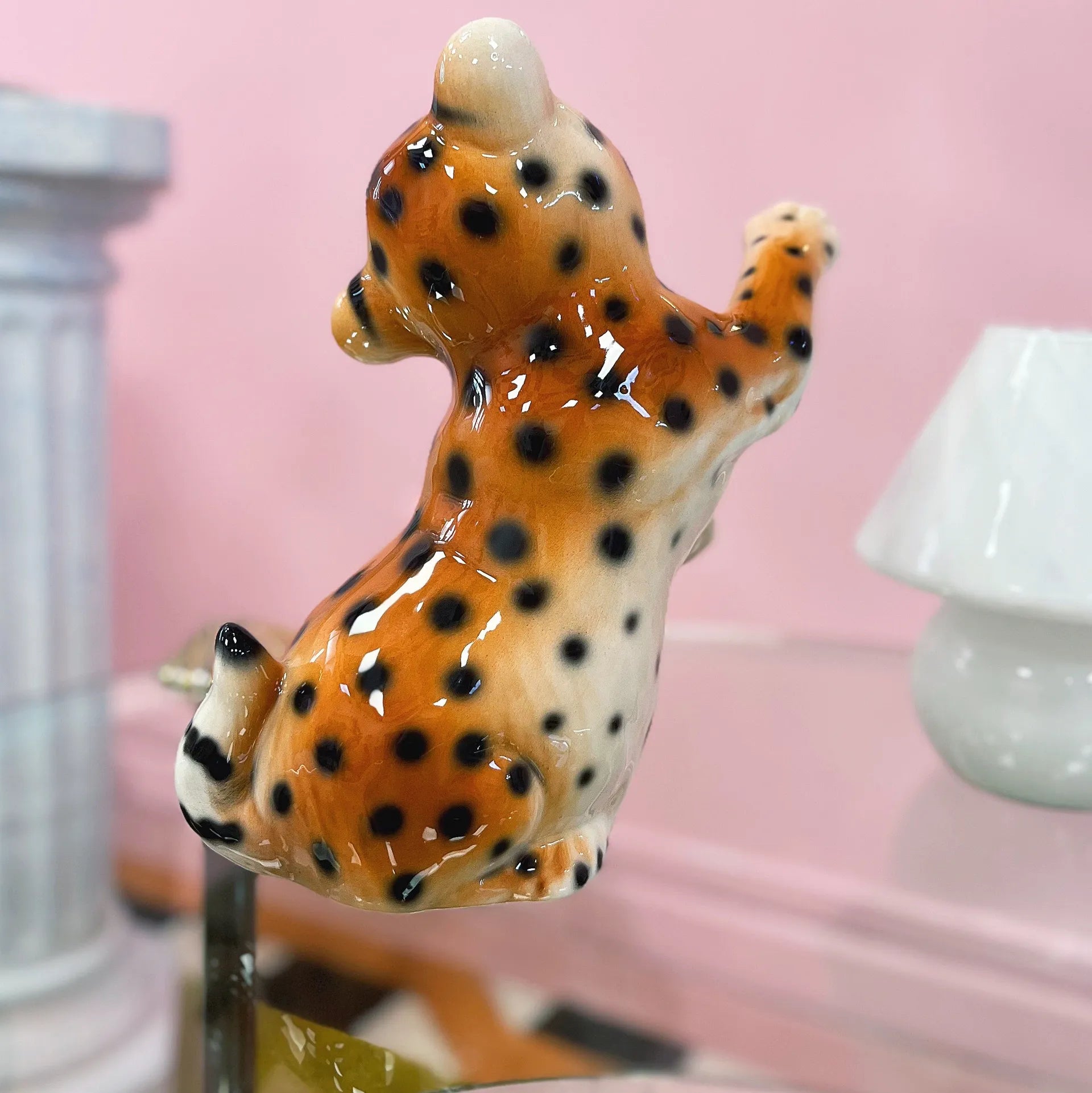 Statuette bebe panthère en céramique émaillée, Italie, années 80 - Club Barbara