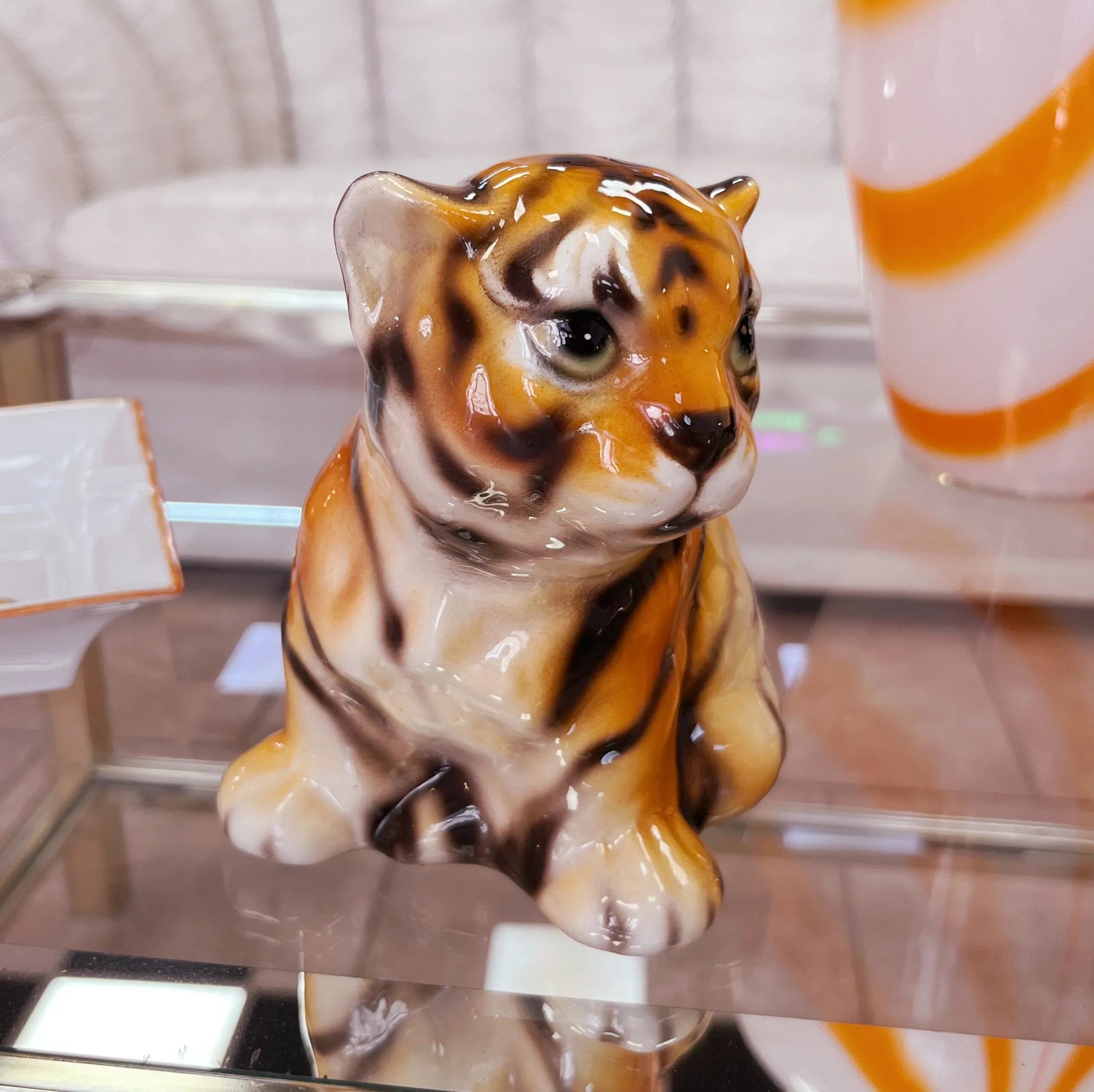 Statuette Bébé Tigre en Céramique Émaillée – Italie, Années 70 - Club Barbara