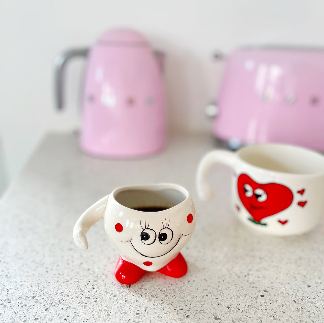 Vintage heart face mugs