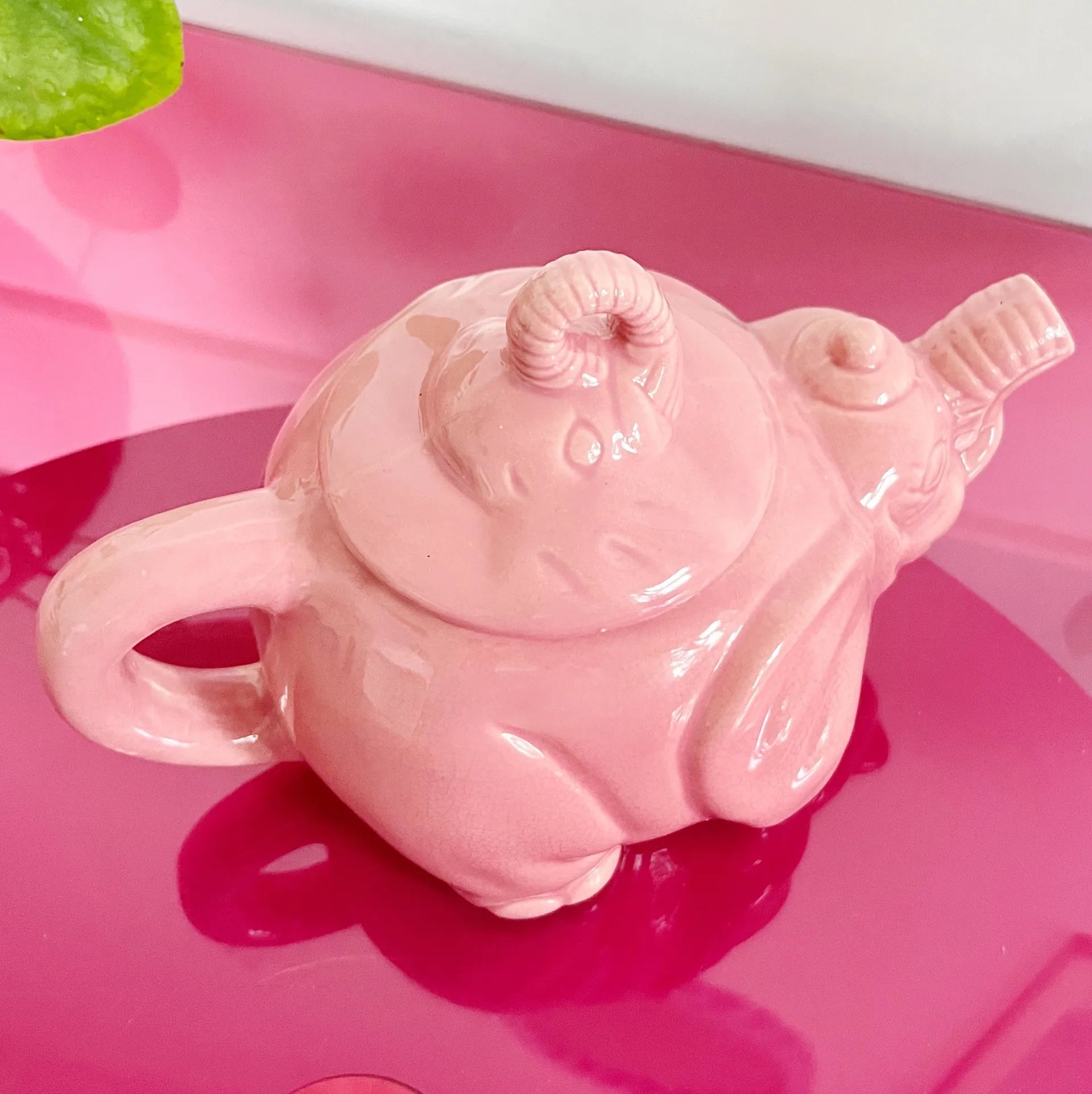 Théière éléphant rose - Club Barbara
