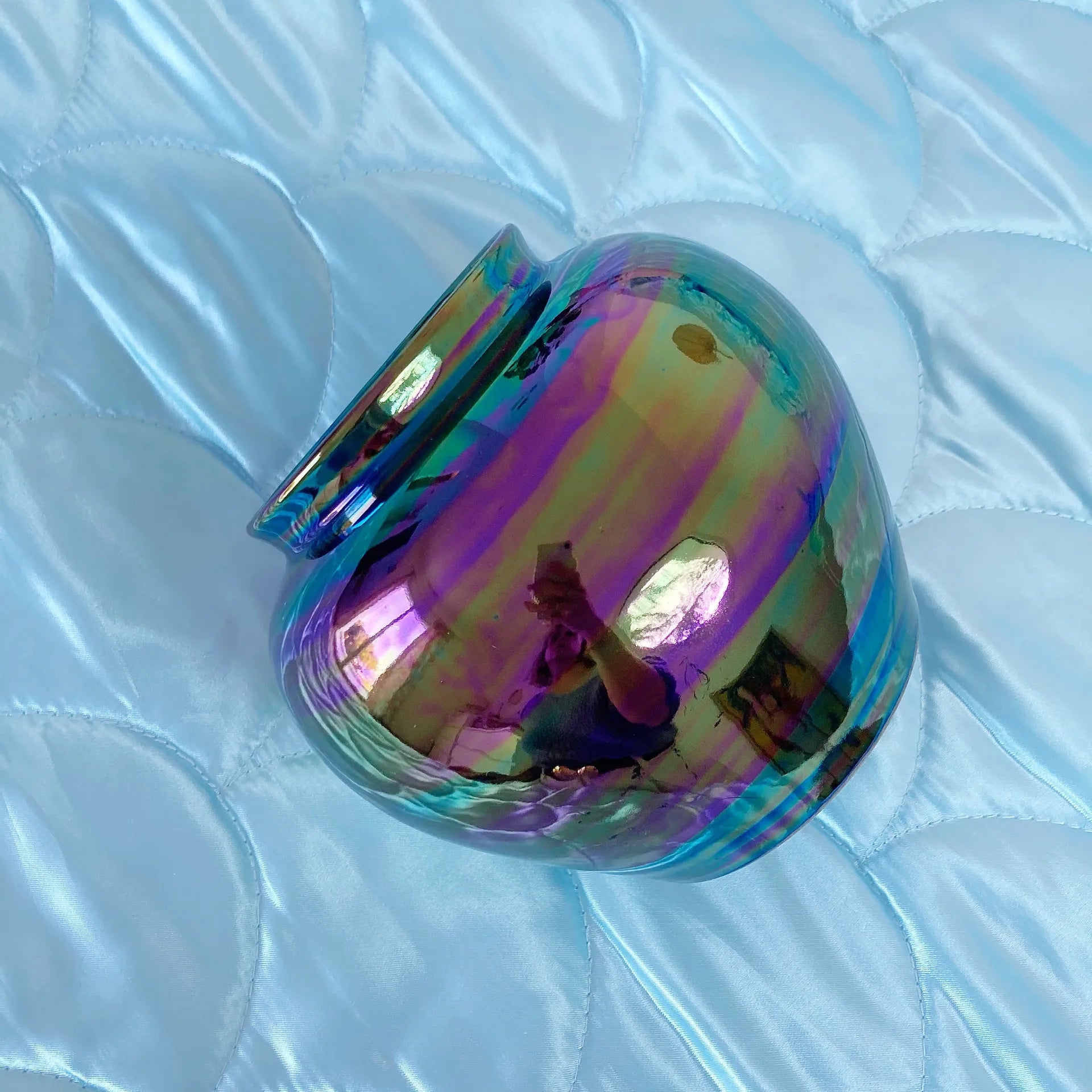 Vase 80’s iridescent pétrole - Club Barbara