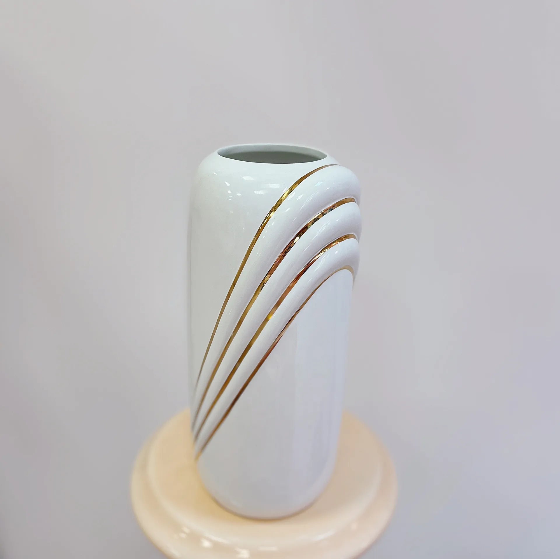 Vase Art Déco doré 80s - Club Barbara