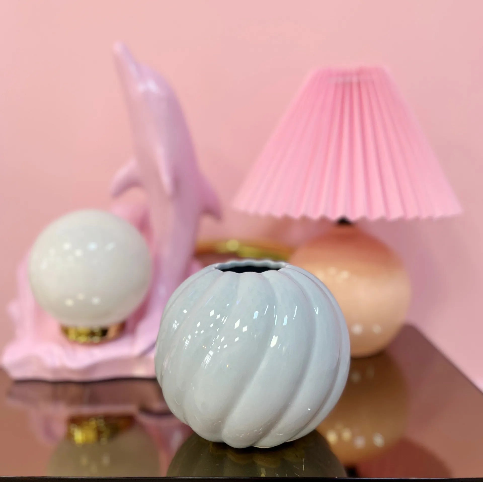 Vase boule twist gris - Club Barbara