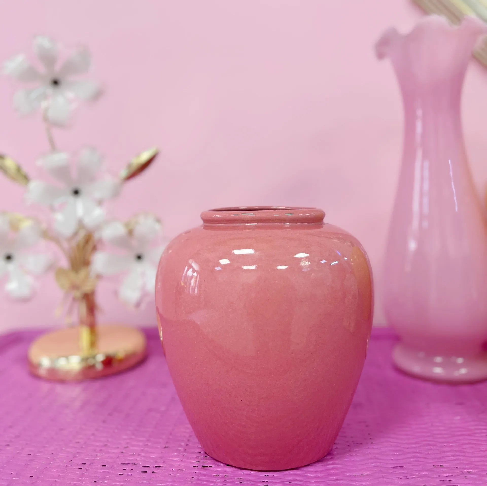 Vase céramique émaillée rose West Germany années 80 - Club Barbara