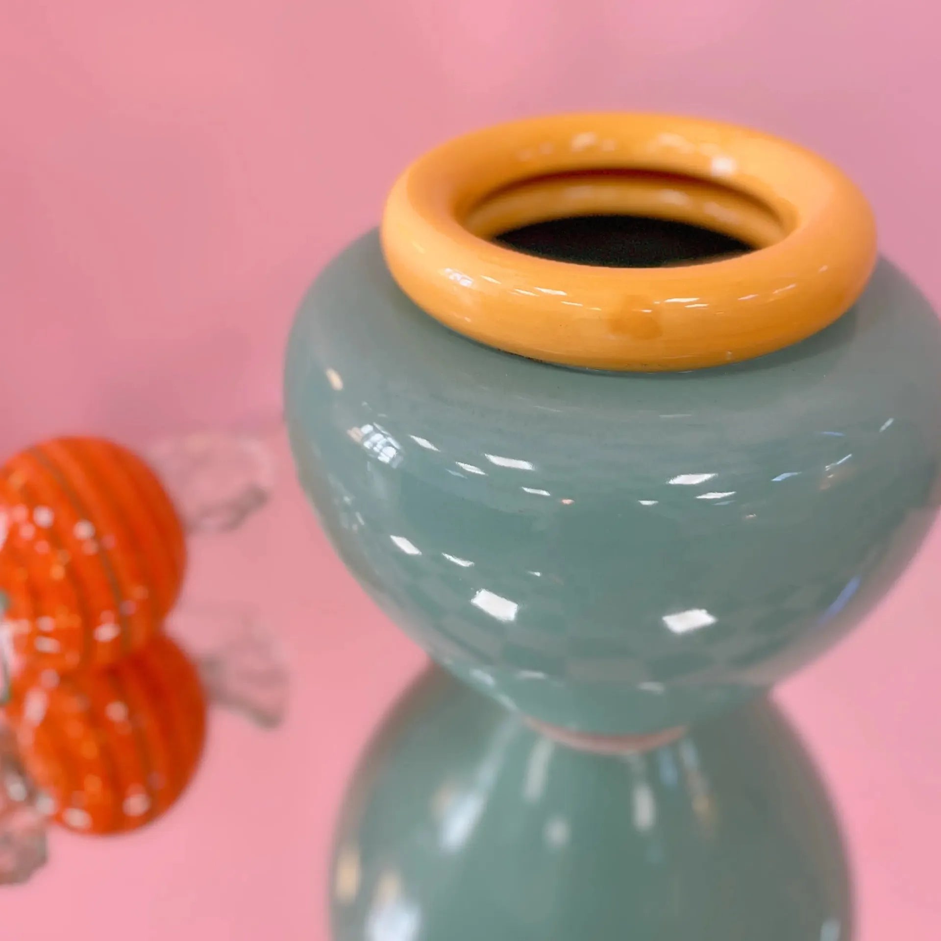 Vase céramique vintage bicolore postmoderne, années 80 - Club Barbara