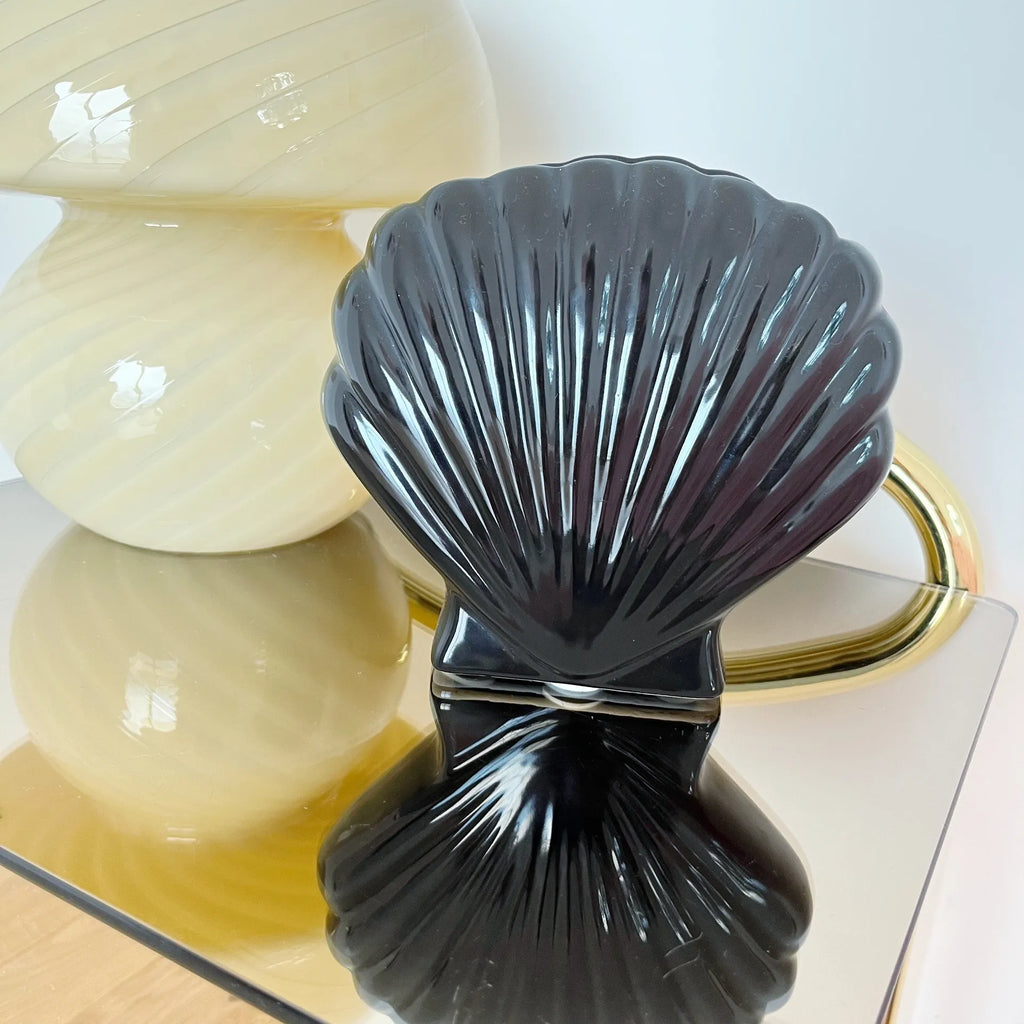 Vase coquillage noir 80’s - Club Barbara