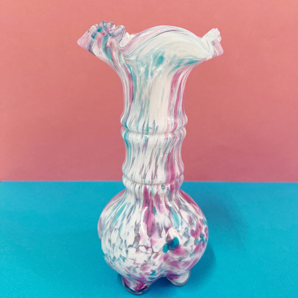 Vase moucheté rose et bleu col corolle, dans le goût du verre de Clichy