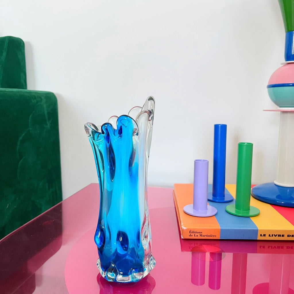 Vase en verre soufflé bleu - Club Barbara