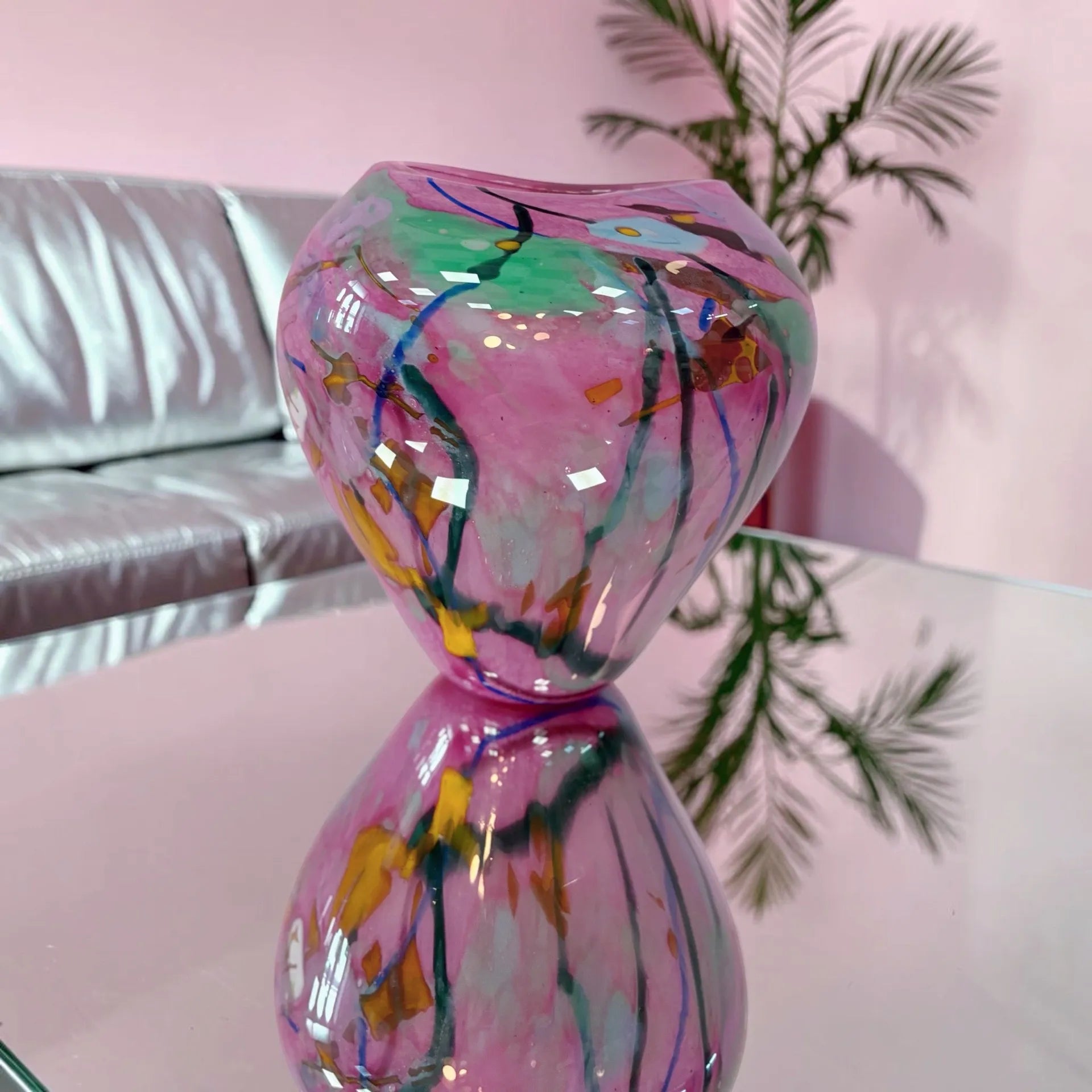 Vase en verre soufflé vintage, motif abstraits, confettis multicolore, années 80 - Club Barbara
