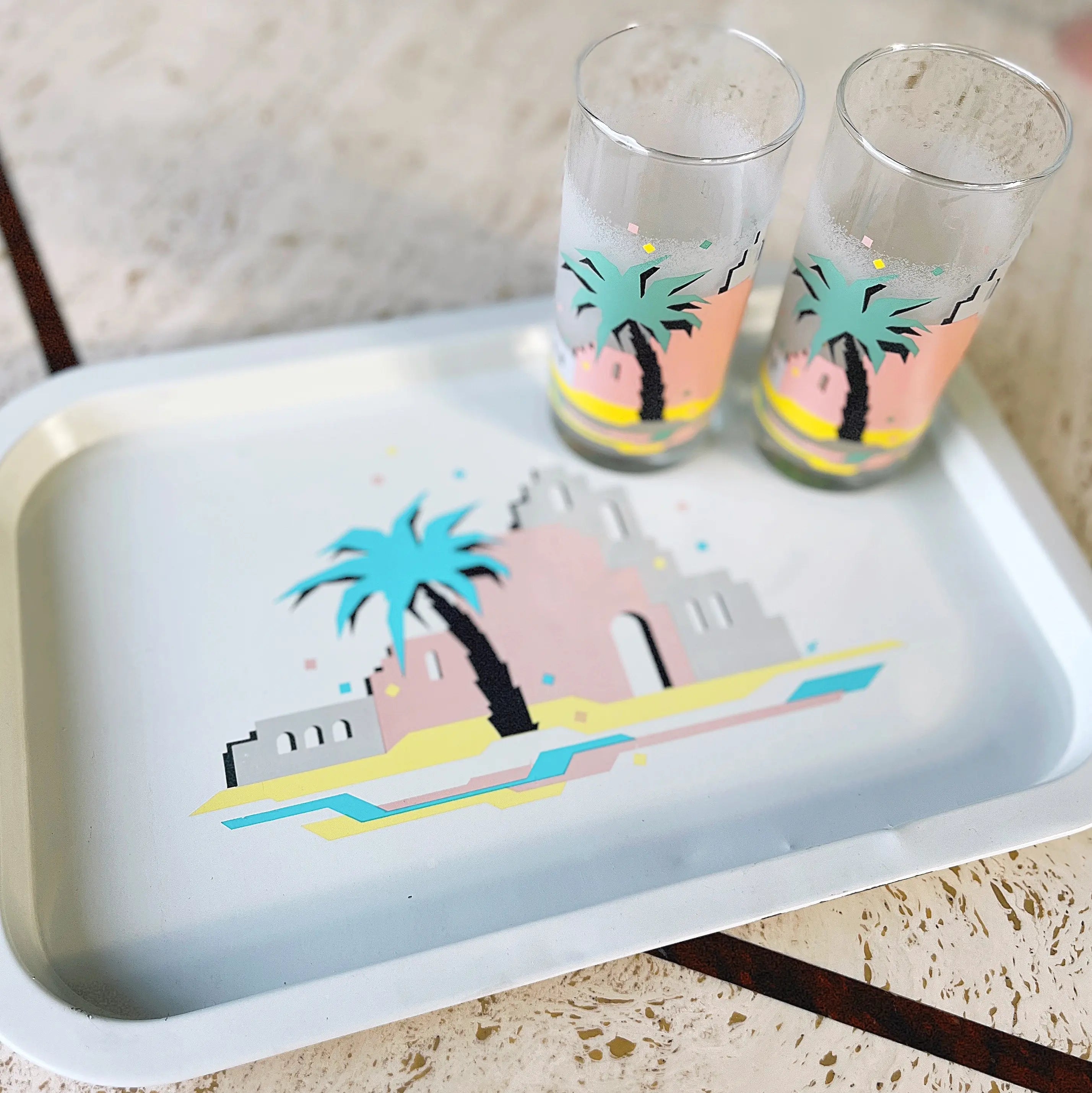 Verre cocktail vintage style années 80, décor palmier, Club Barbara
