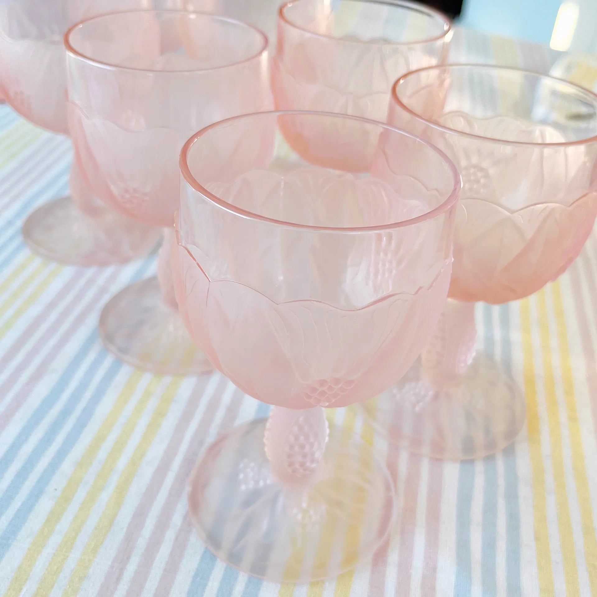 Verres vintage rose pastel motif floral - Club Barbara