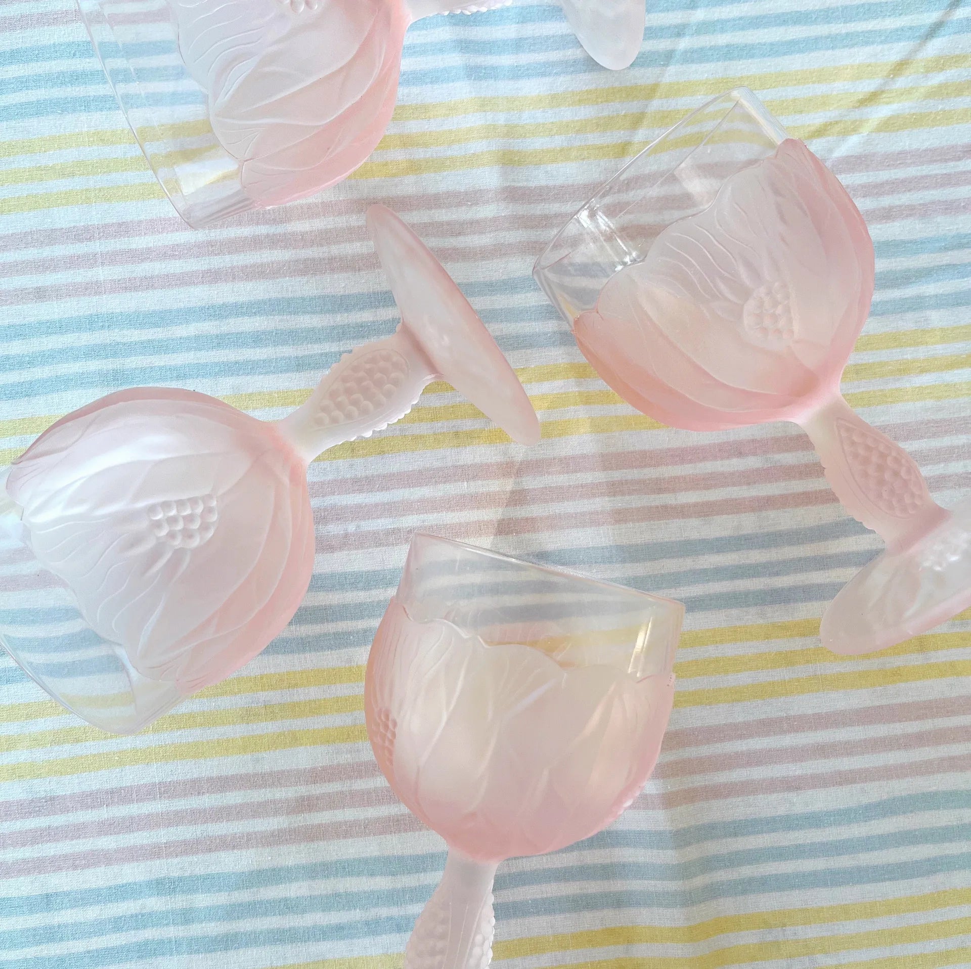 Verres vintage rose pastel motif floral - Club Barbara