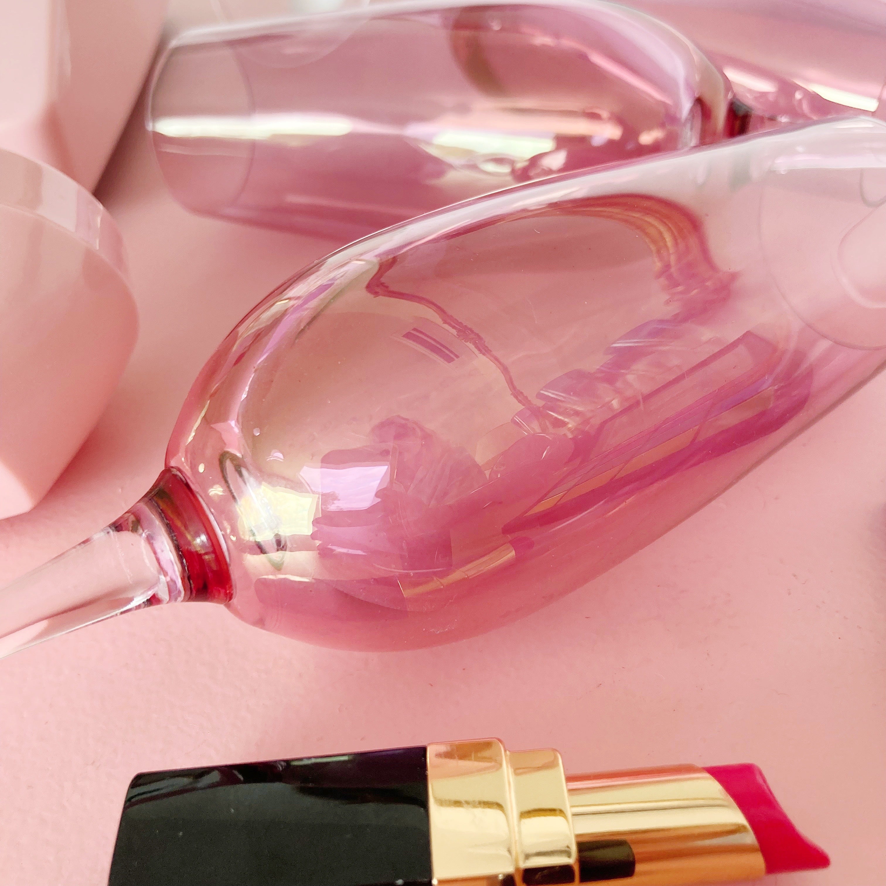 Flûtes à champagne roses iridescentes