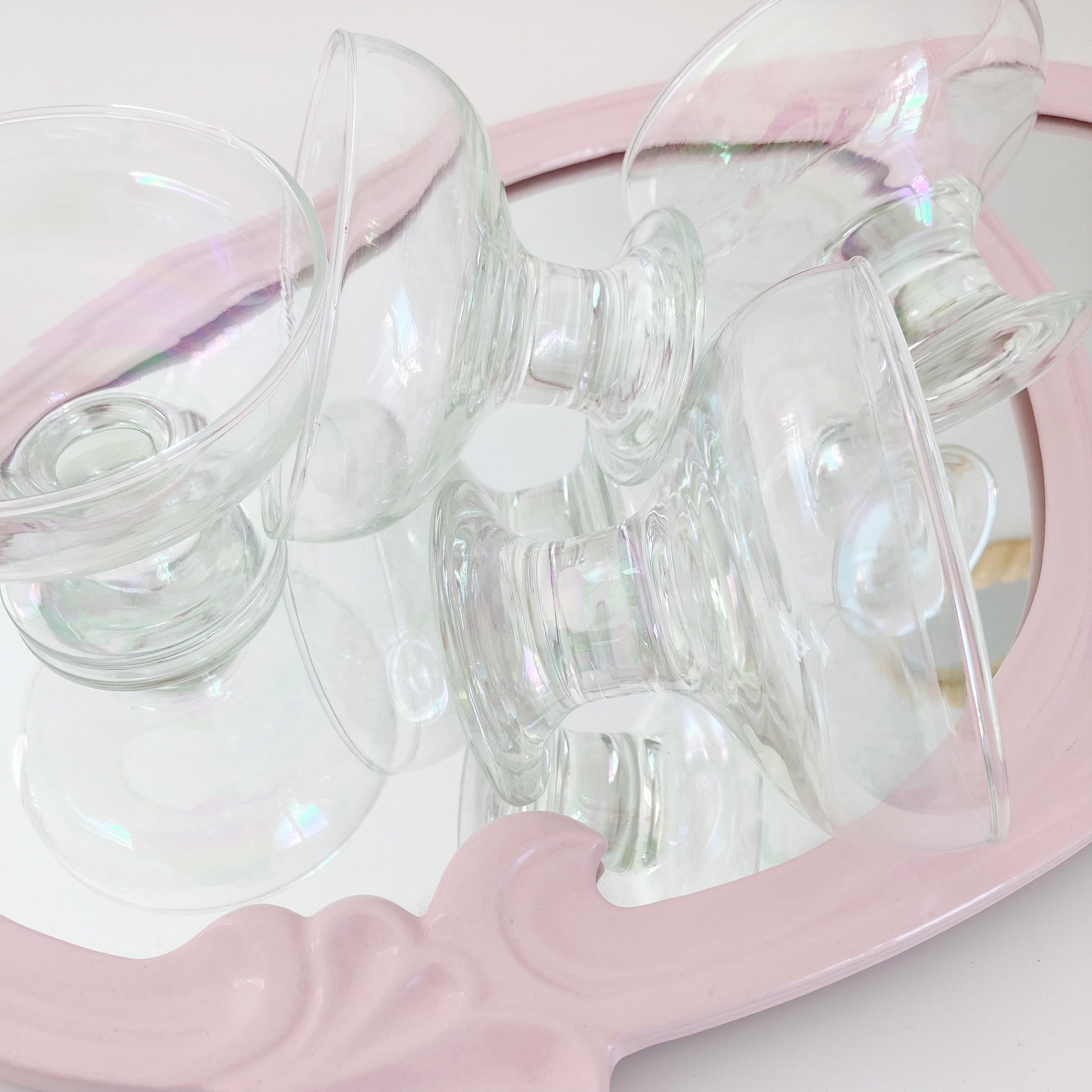 Coupes à glace iridescentes