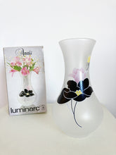 Charger l&#39;image dans la galerie, Vase Anais Luminarc 80’s
