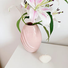 Charger l&#39;image dans la galerie, Vase Art Deco drapé
