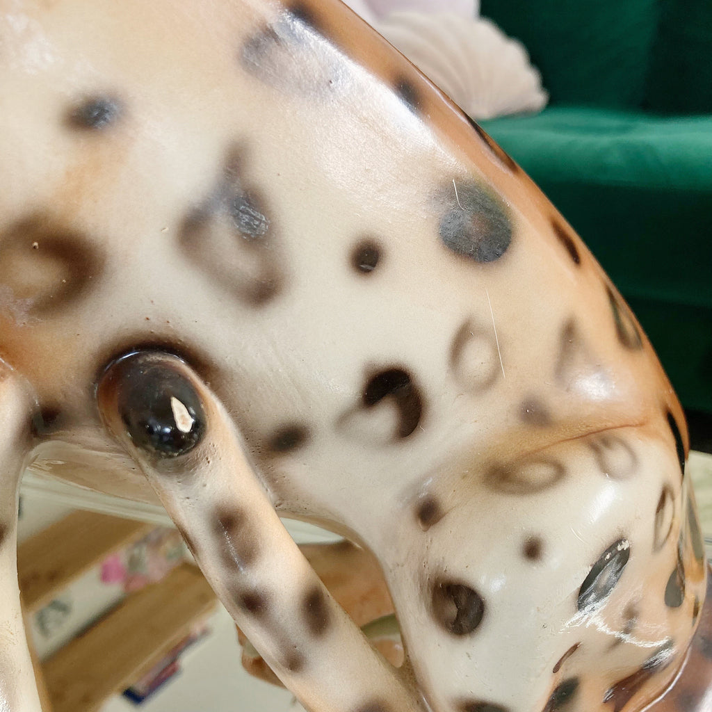 Statue leopard en céramique