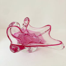 Charger l&#39;image dans la galerie, coupe en verre soufflé rose style Murano
