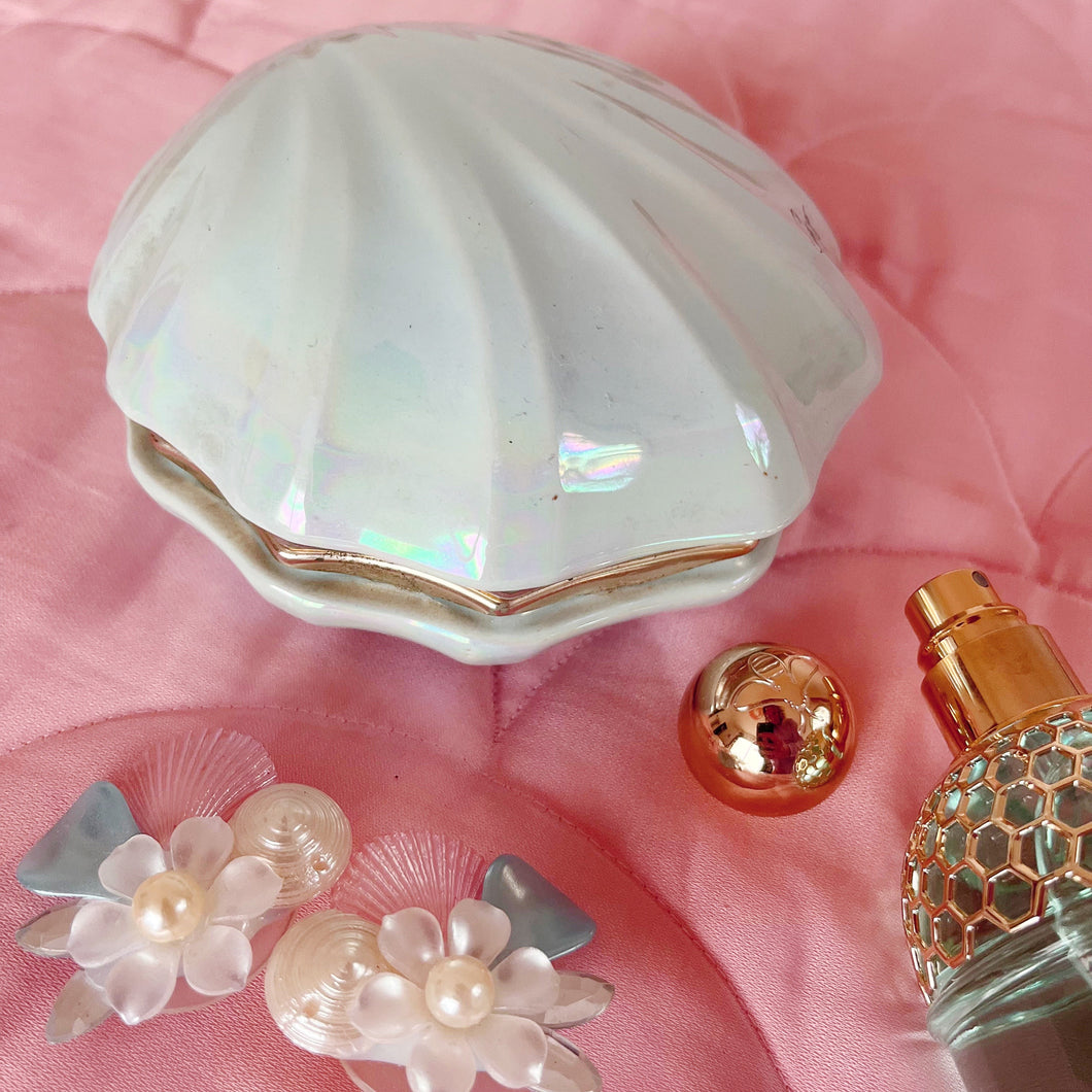 Iridescent ceramic shell box