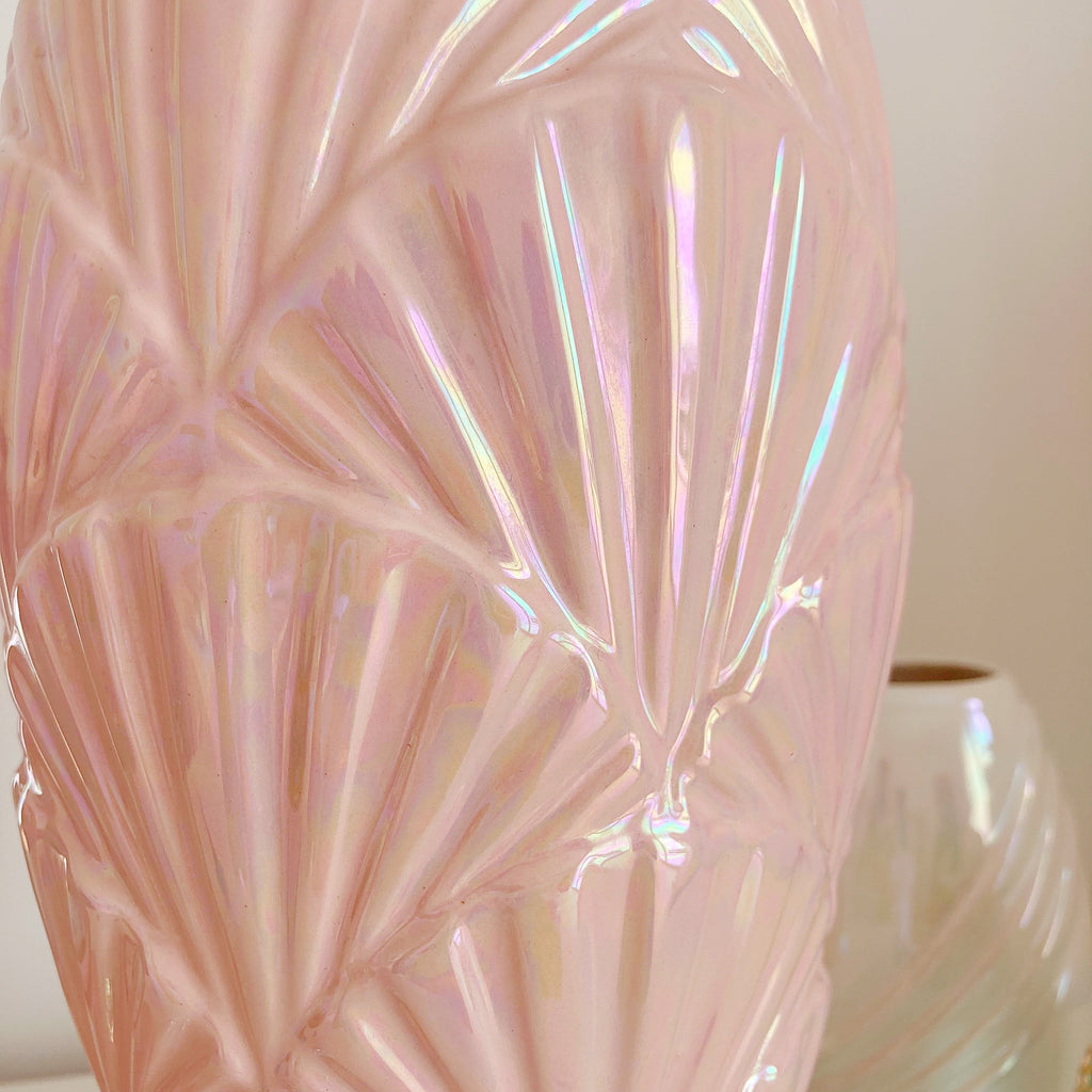 Vase coquillage rose iridescent