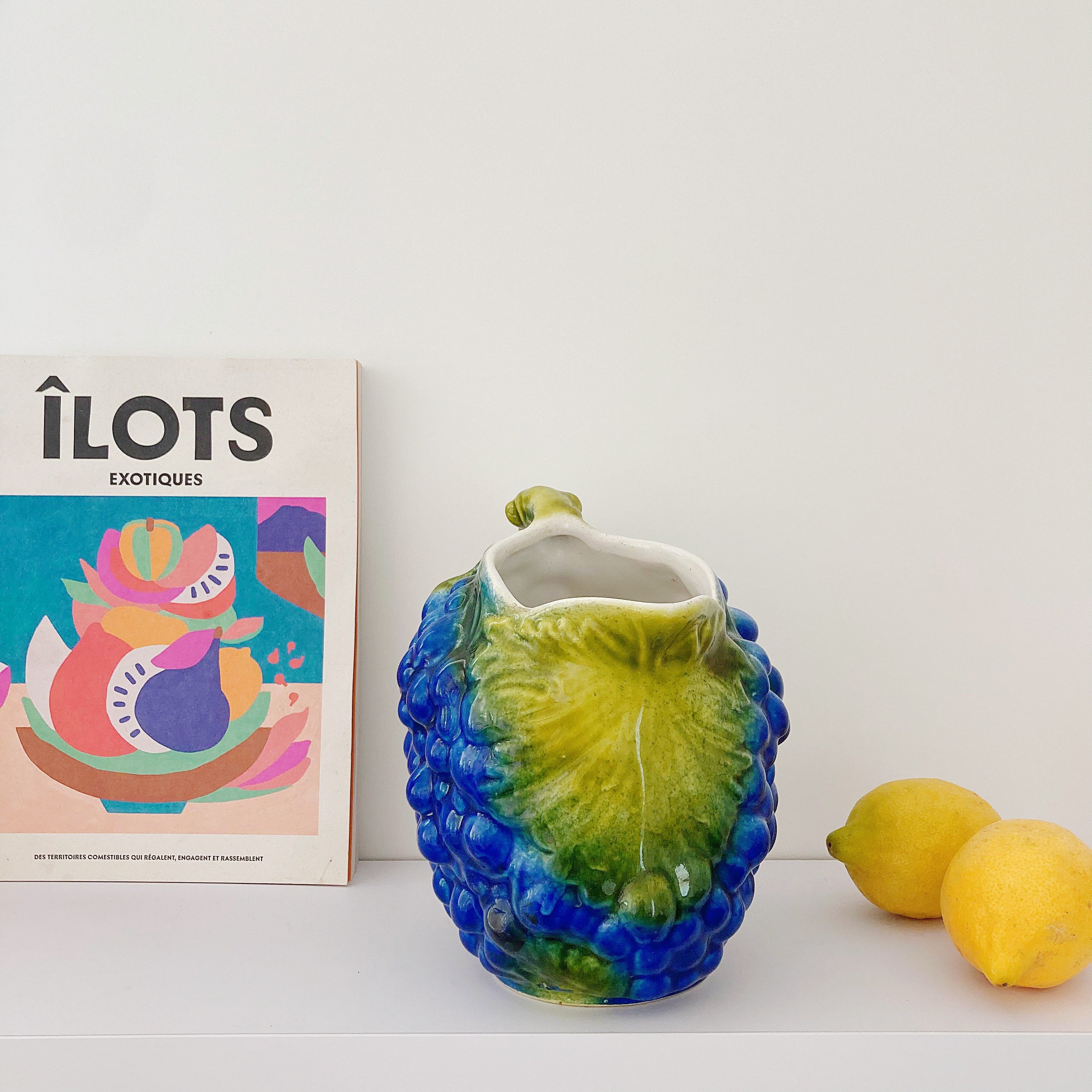 Pichet barbotine raisin