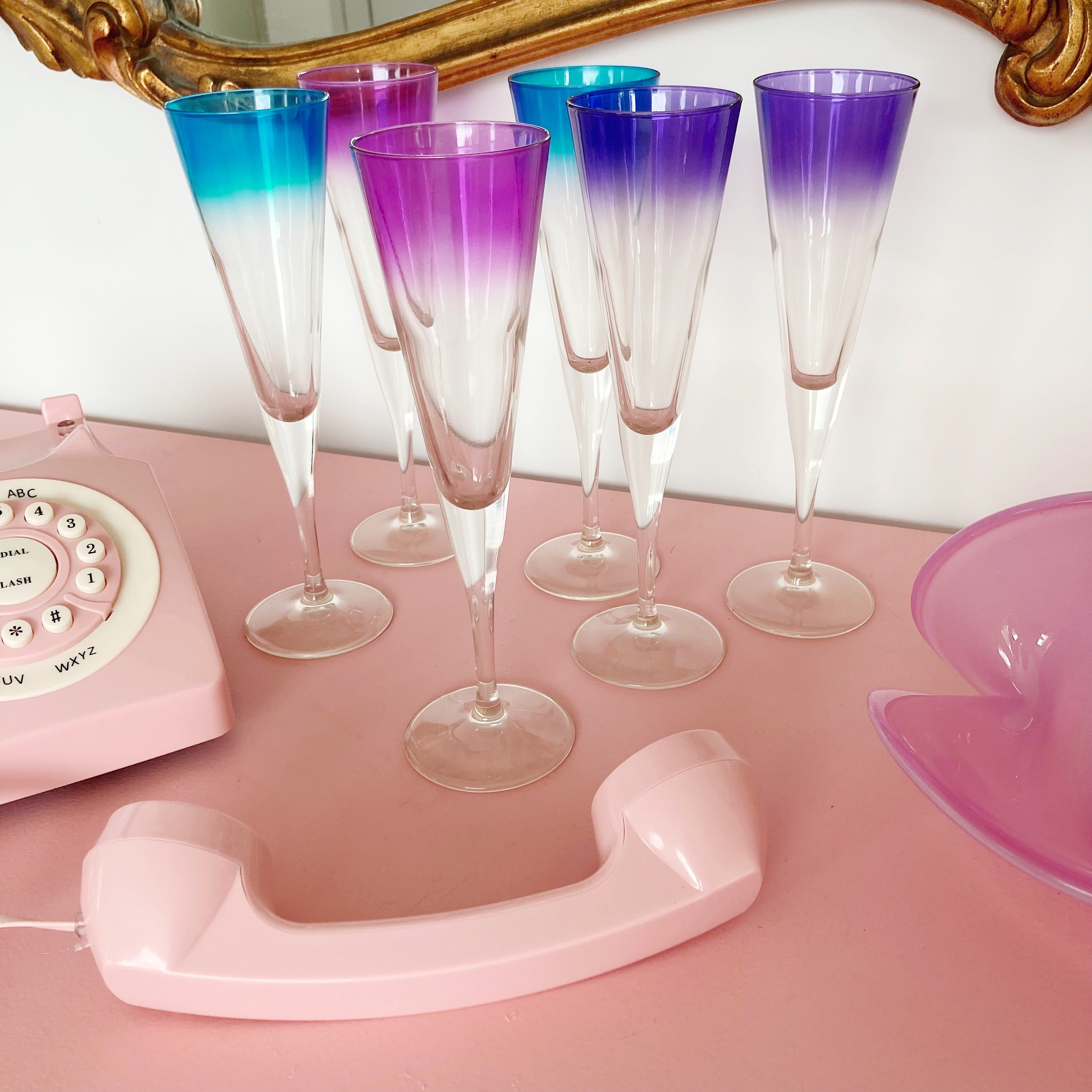 Flutes à champagne colorées