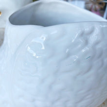 Load image into Gallery viewer, Swan ceramic planter
