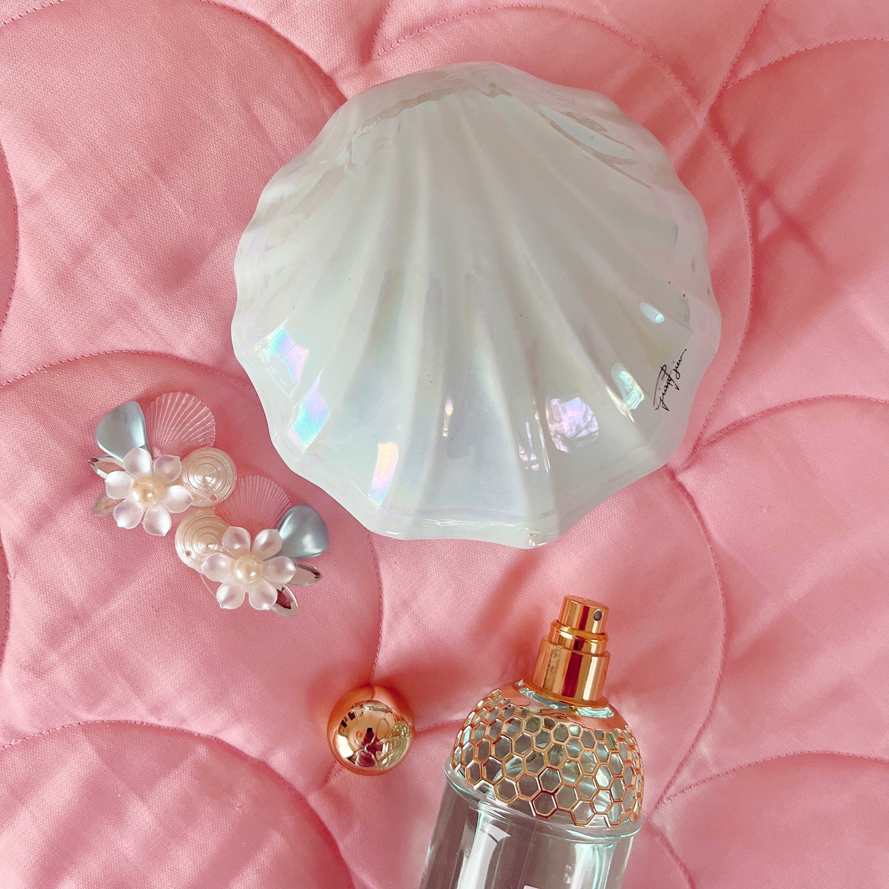 Boîte coquillage en céramique iridescente