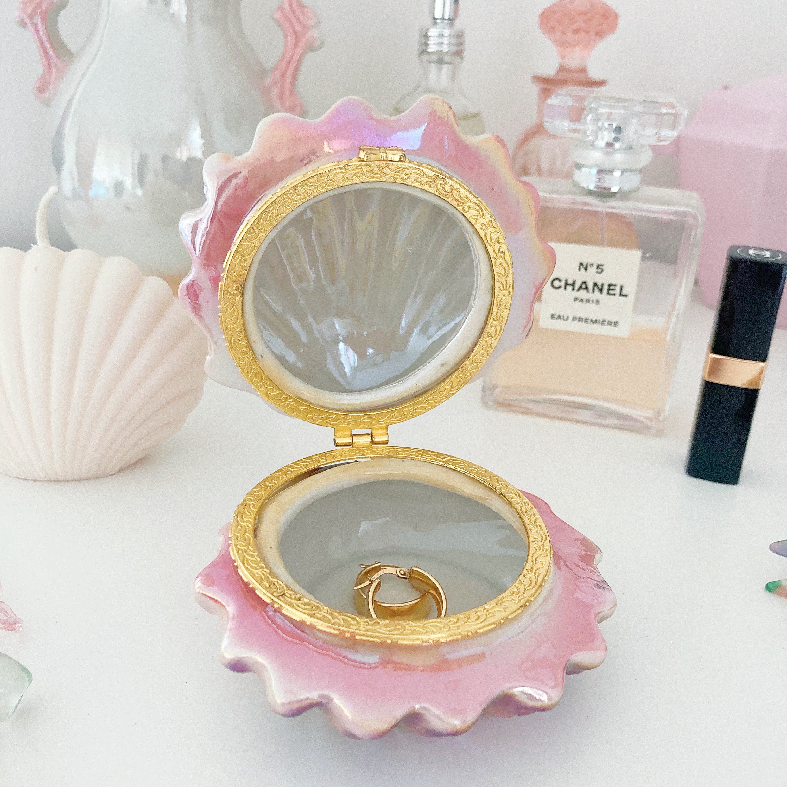 Boîte coquillage céramique iridescente