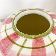 Charger l&#39;image dans la galerie, Vase à carreaux rose et vert
