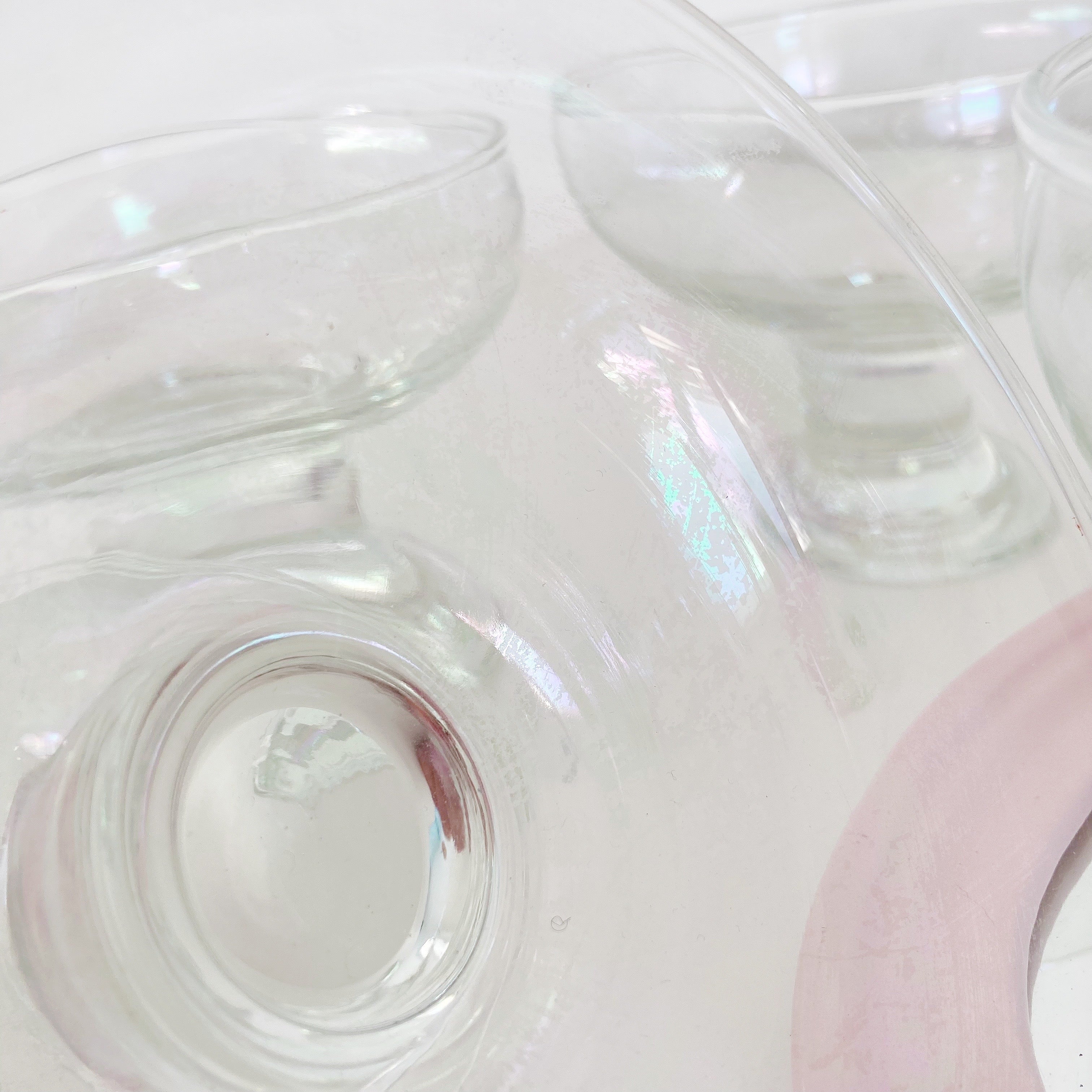 Coupes à glace iridescentes