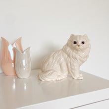 Load image into Gallery viewer, White ceramic cat
