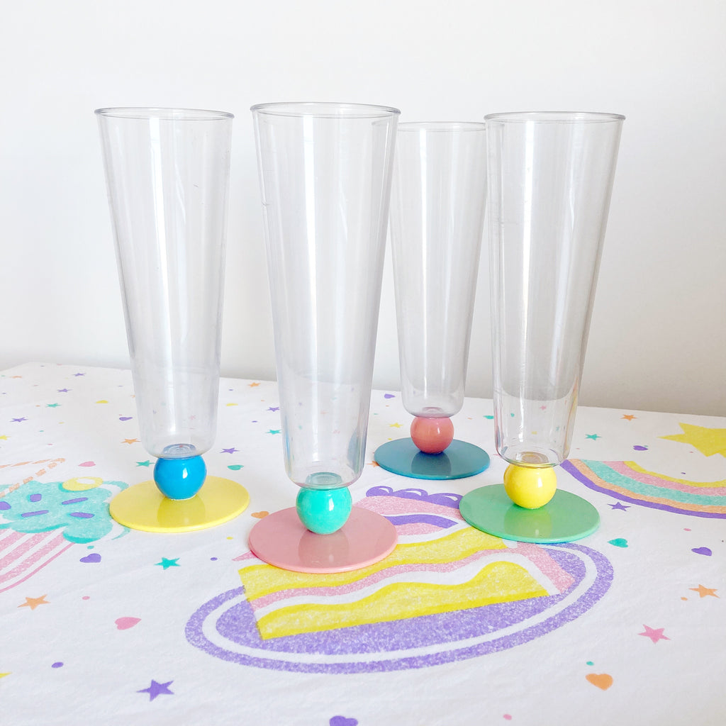 coupes déco années 80 pastel